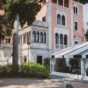 villa-fiordaliso-gardone-riviera.it-lombardy.com/